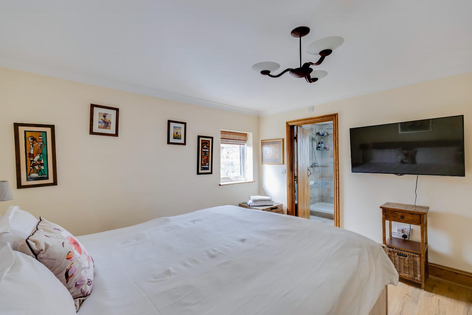 Yr Ysgubor, Llandow, Vale Of Glamorgan, CF71 7PX